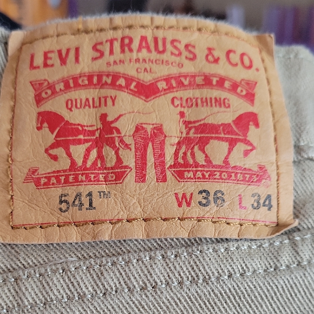 Levi's Men's Khaki Chinos